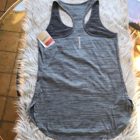 Reebok women’s training tank - Picture 6 of 8